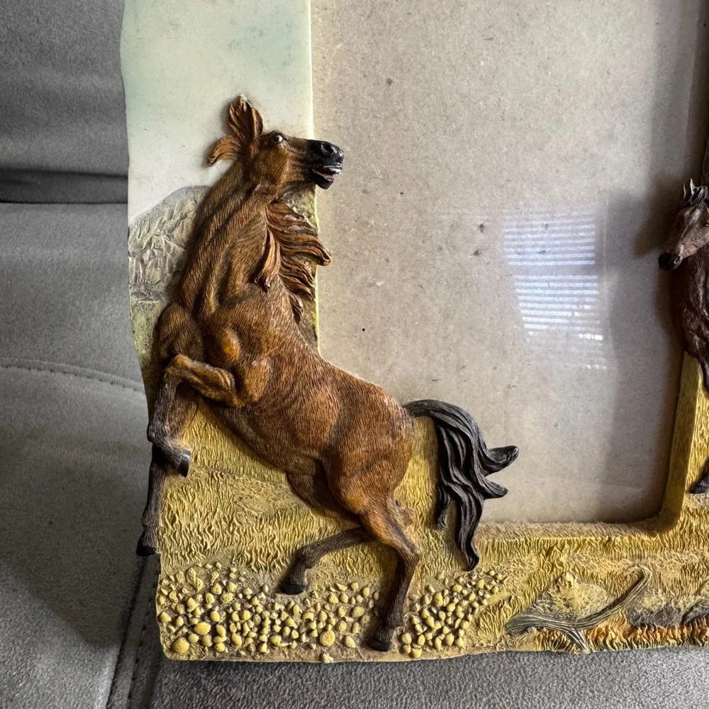 Unbranded Picture Frame Western Wild Horses Resin 3D Relief Tan 3.5x5